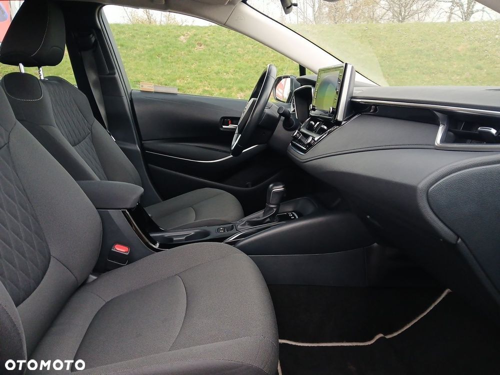 Toyota Corolla 1.8 Hybrid Comfort - 13