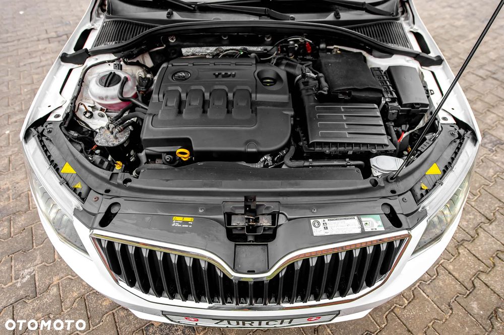 Skoda Octavia 2.0 TDI 4x4 Clever DSG - 35