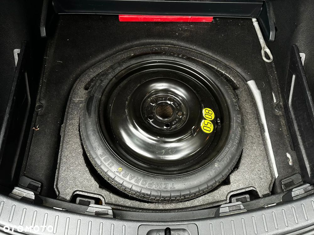 Toyota Corolla - 21