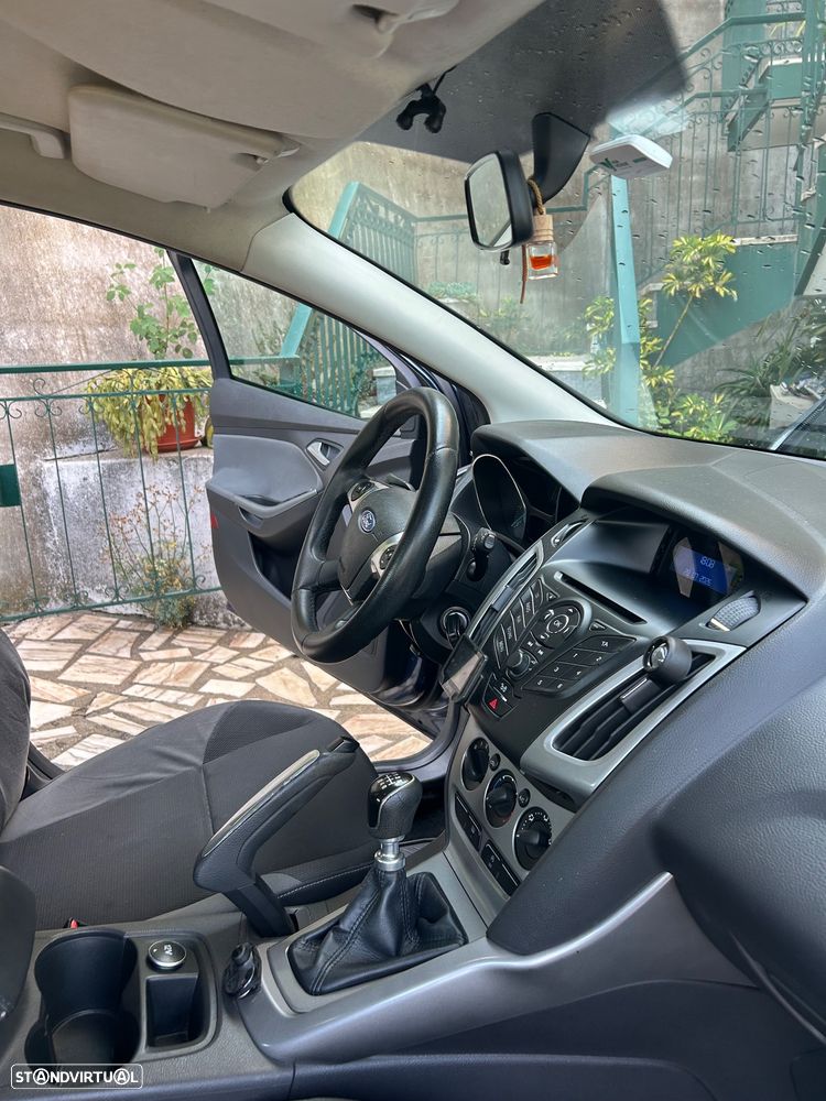 Ford Focus - 23
