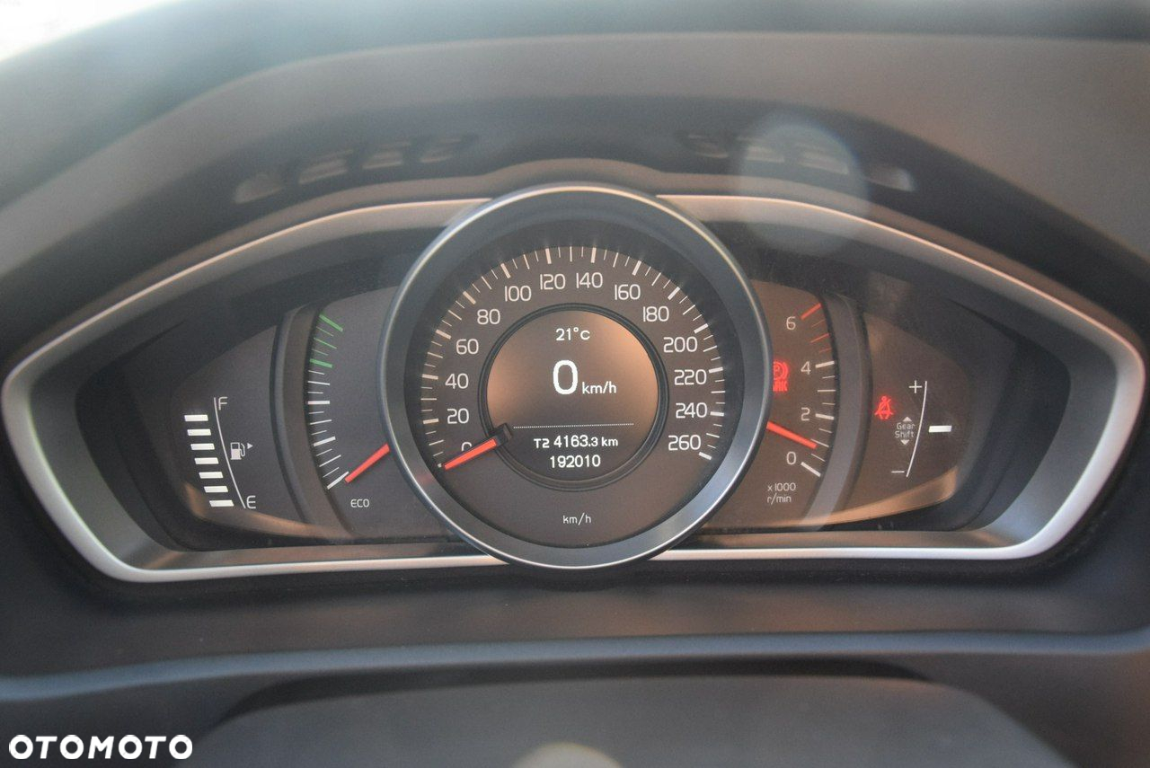 Volvo V40 D2 Drive-E Kinetic - 28