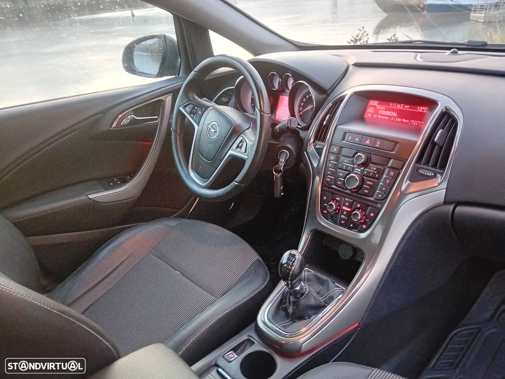 Opel Astra Caravan 1.7 CDTi Cosmo Plus - 42