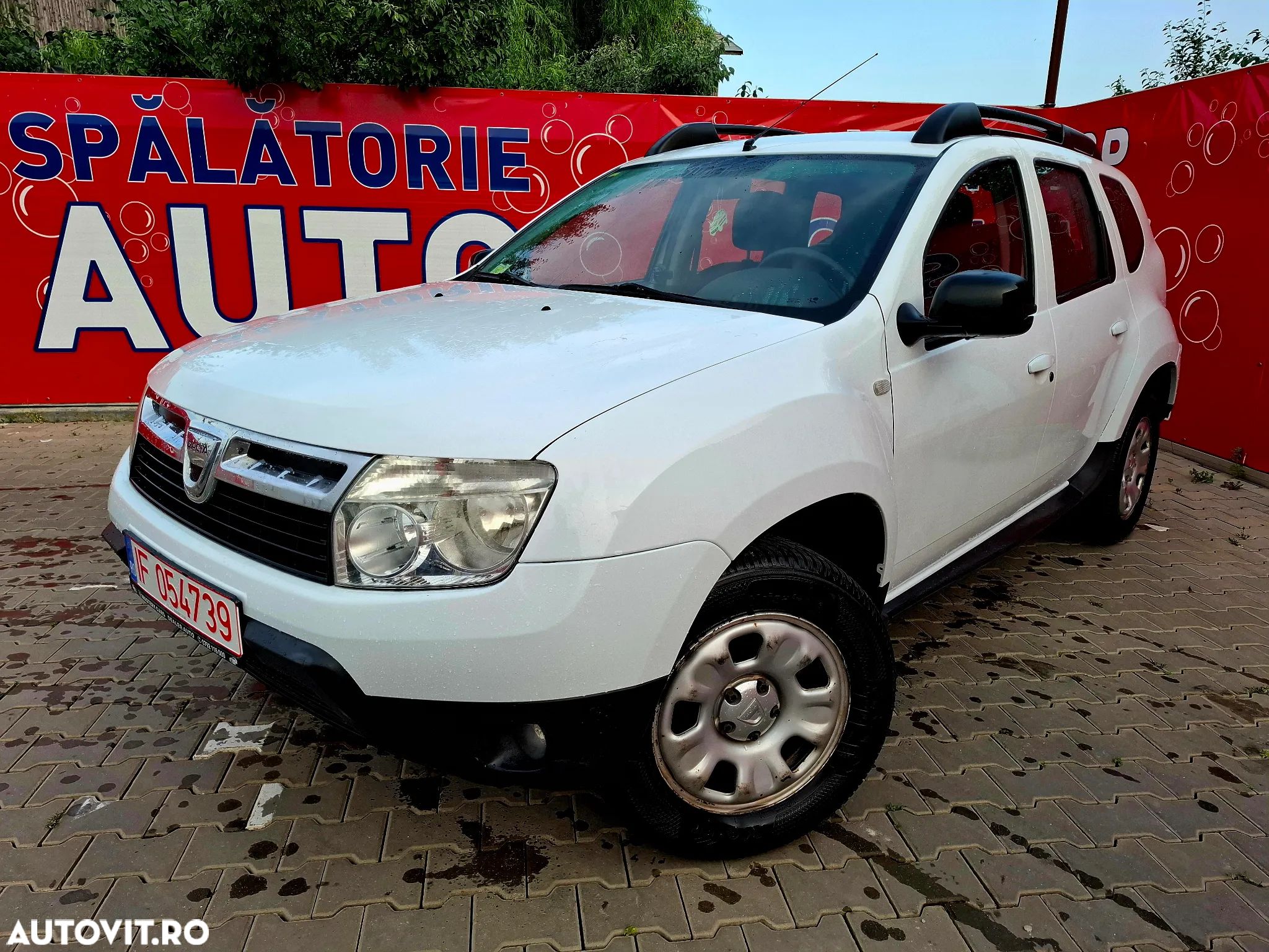 Dacia Duster 1.5 dCi 4x2 Laureate - 1