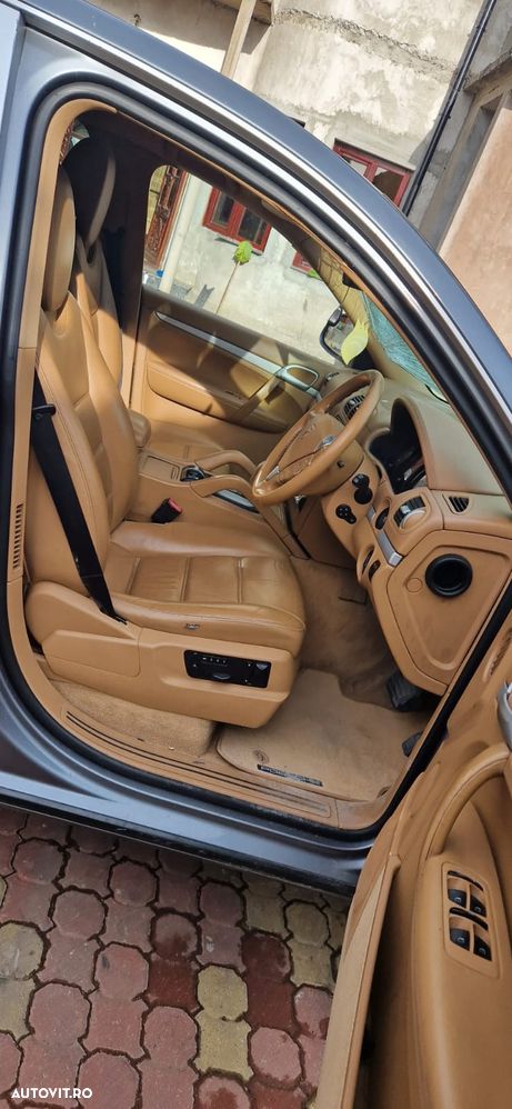 Porsche Cayenne Tiptronic S - 3