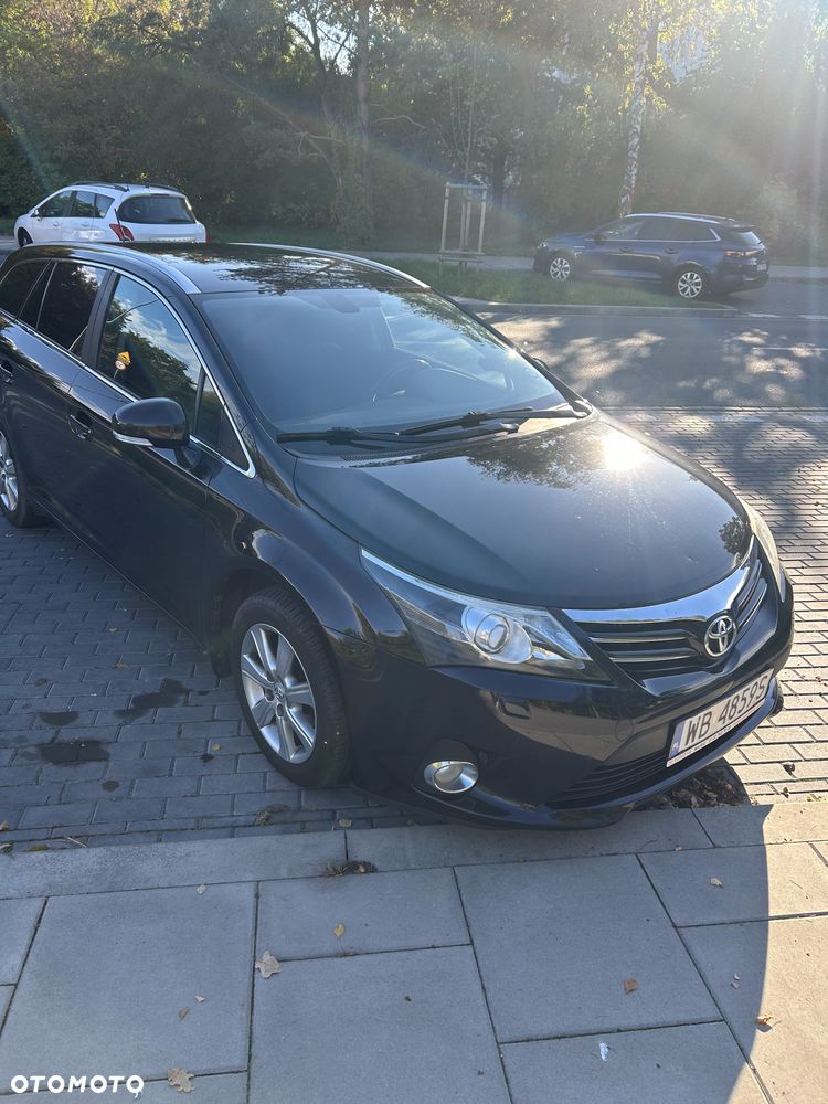 Toyota Avensis 2014 photo 4