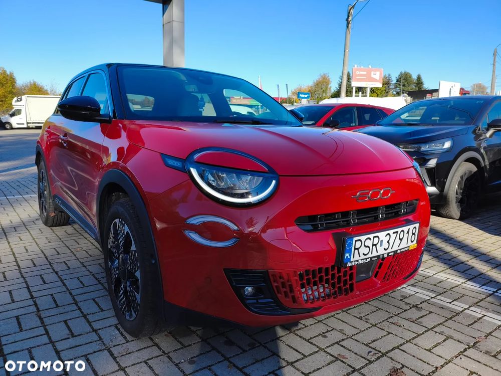 Fiat 600 HYBRID 125 Jahre Edition - 1