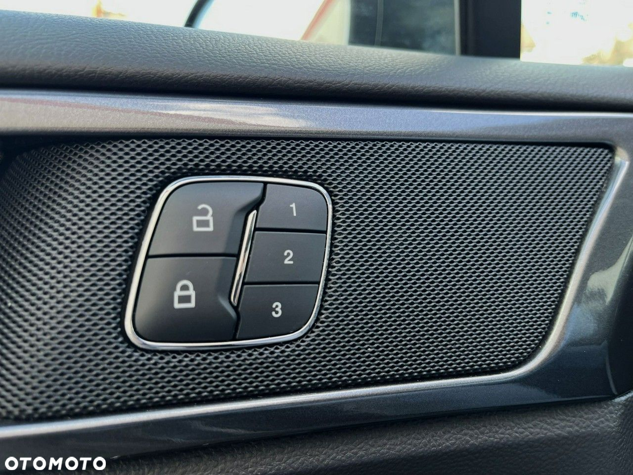 Ford Mondeo Turnier 2.0 Ti-VCT Hybrid Titanium - 24
