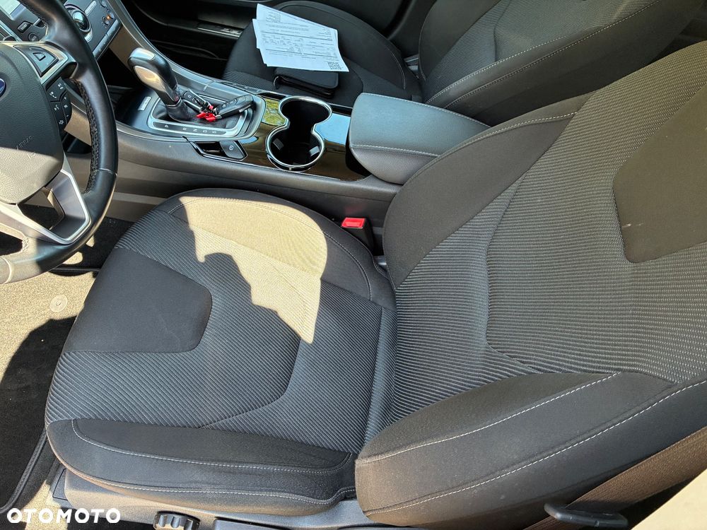 Ford Mondeo - 16