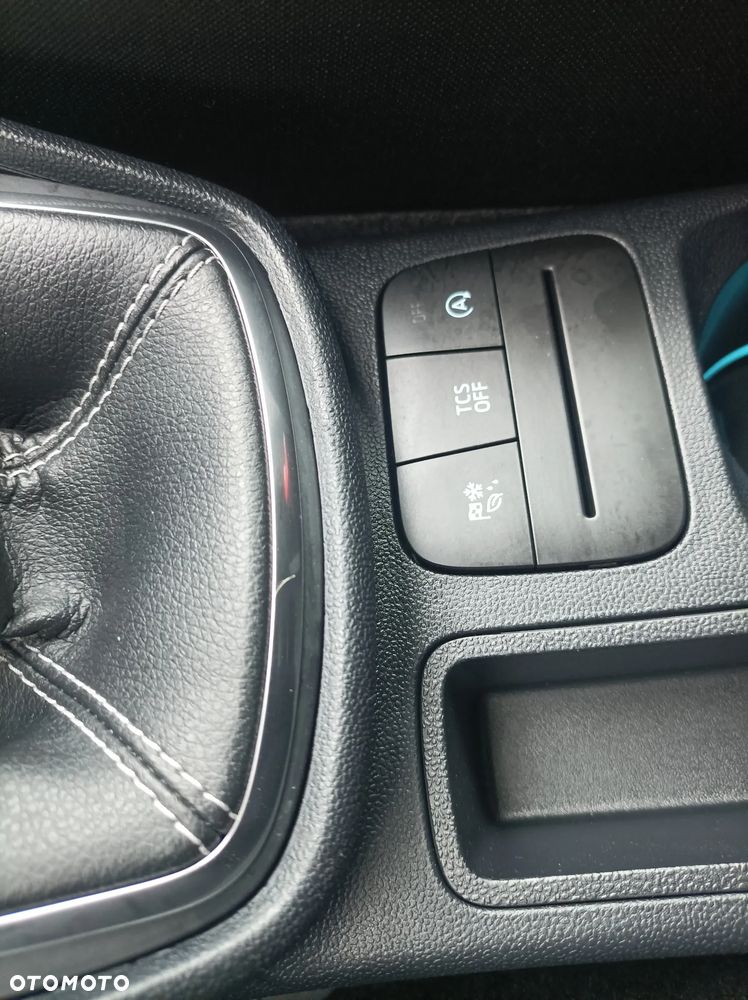 Ford Fiesta 1.0 EcoBoost Hybrid S&S ACTIVE - 22