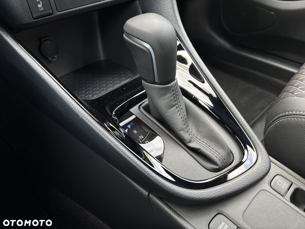 Toyota Yaris - 30