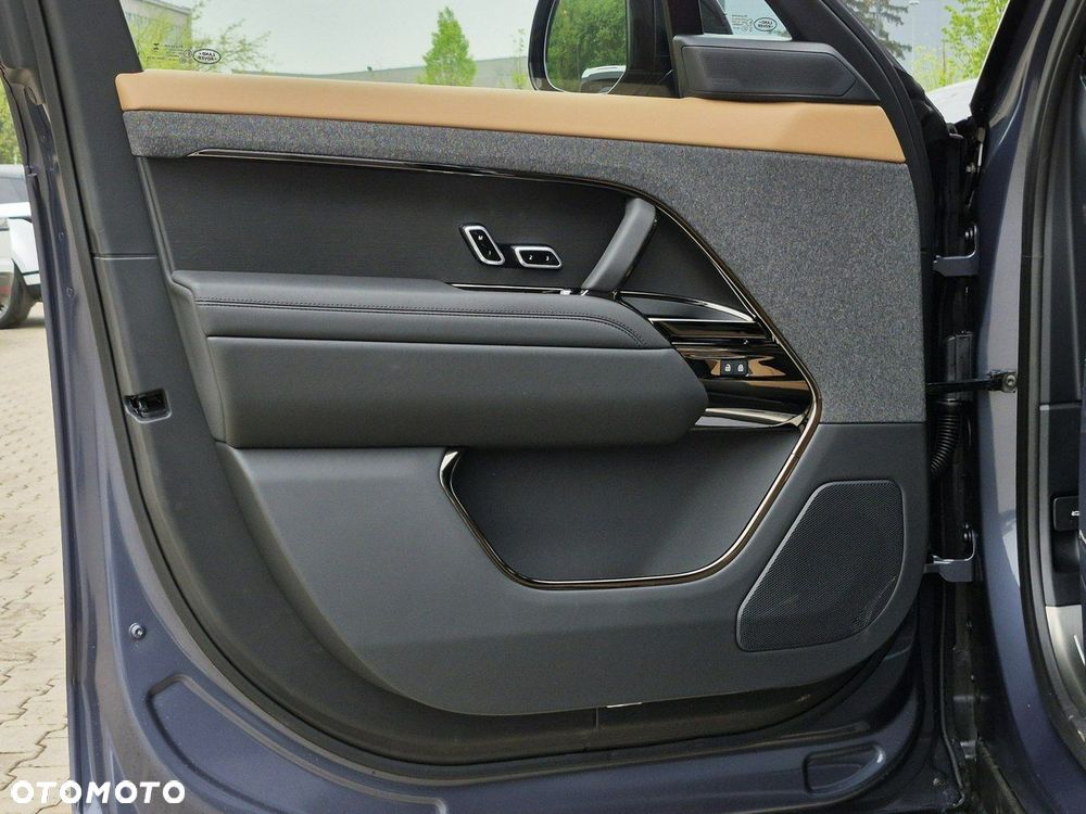 Land Rover Range Rover Sport - 19