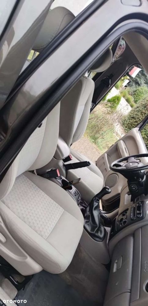 Jeep Cherokee 2.4 Sport - 39