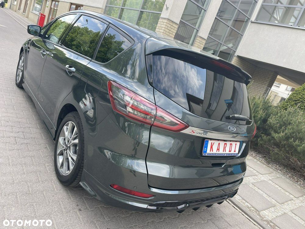 Ford S-Max - 9