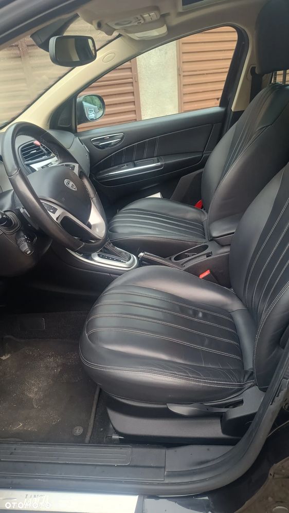 Lancia Delta 1.8 Di TurboJet 16v Automatik Platinum - 4