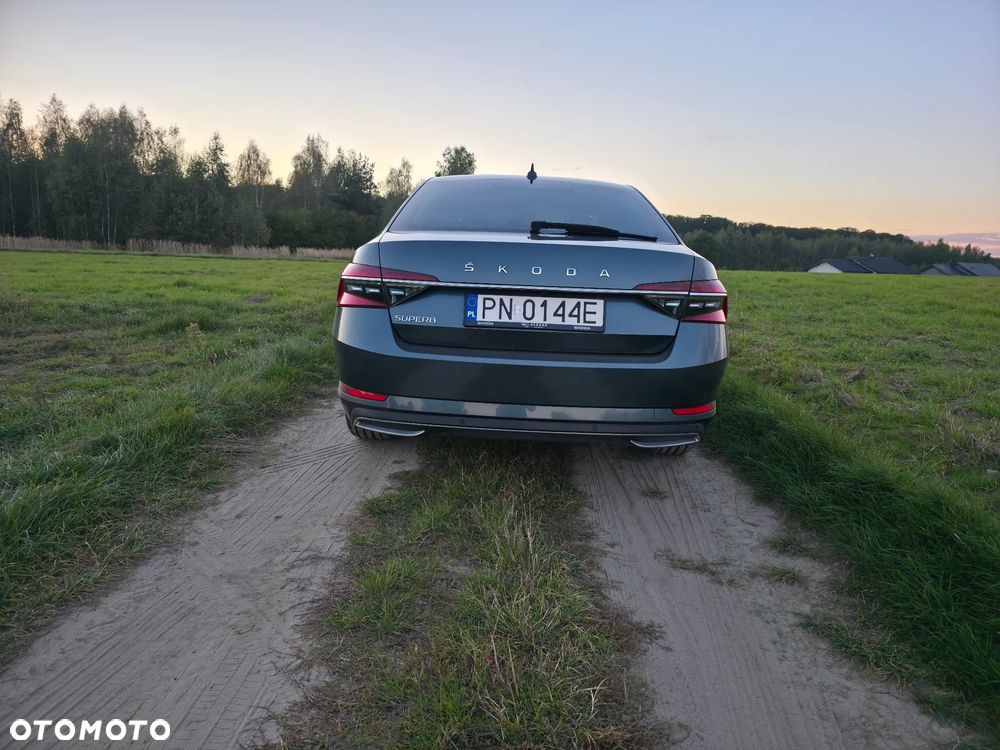 Skoda Superb 2.0 TDI SCR L&K DSG - 8