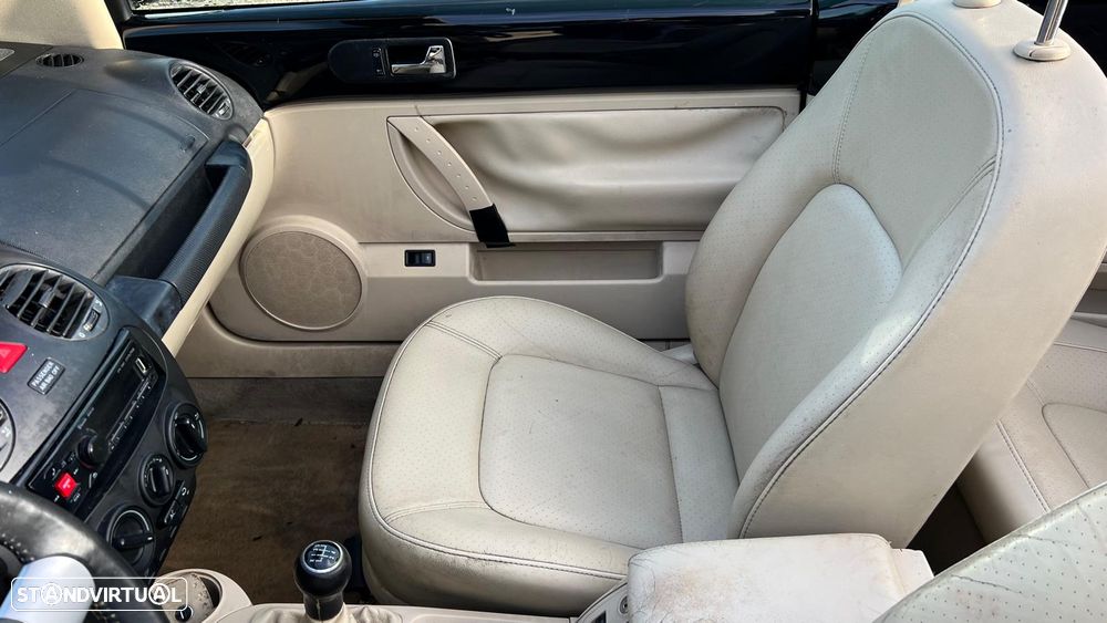 VW New Beetle Cabriolet 1.6 - 16