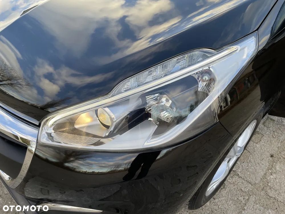 Peugeot 208 BlueHDi 100 Active - 18