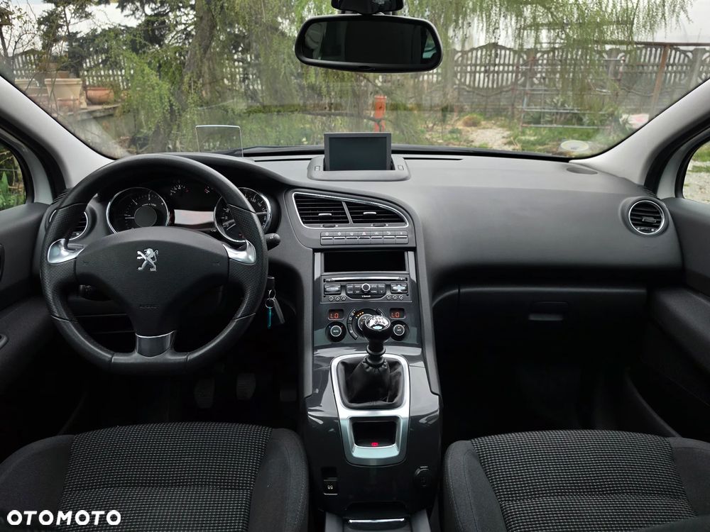 Peugeot 5008 - 22