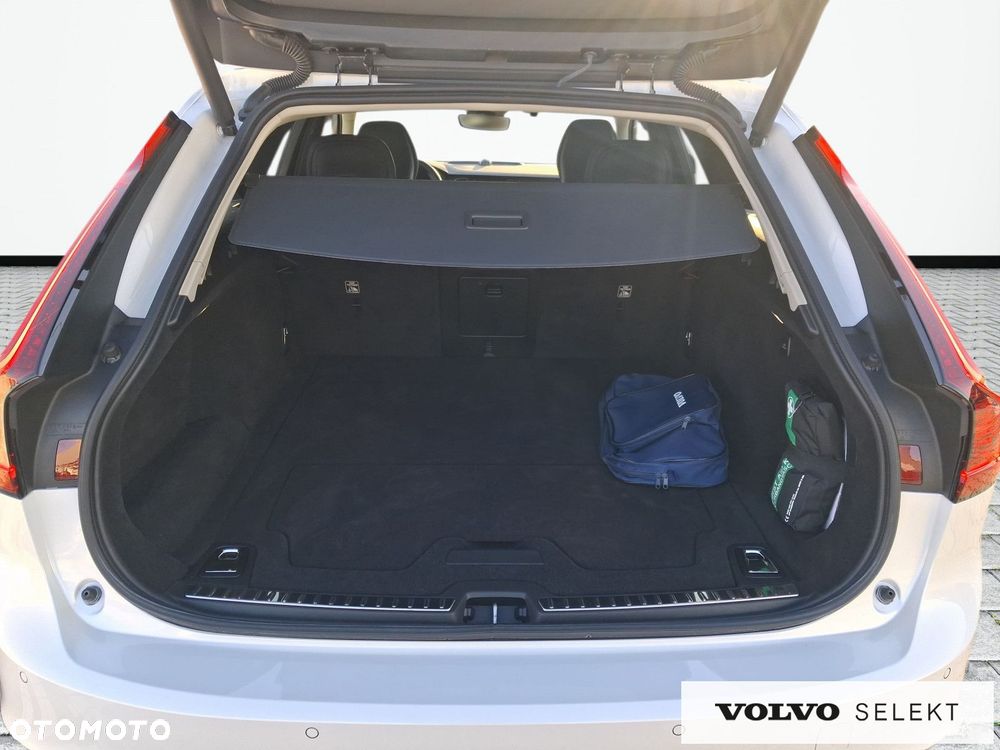Volvo V90 - 36