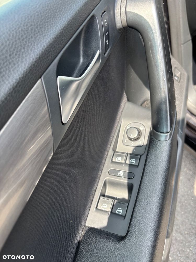 Volkswagen Passat 2.0 TDI Comfortline DSG - 25