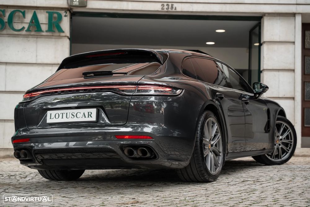 Porsche Panamera Sport Turismo Turbo S E-Hybrid - 31
