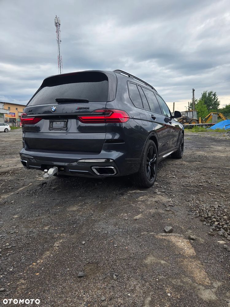 BMW X7 M50i - 5