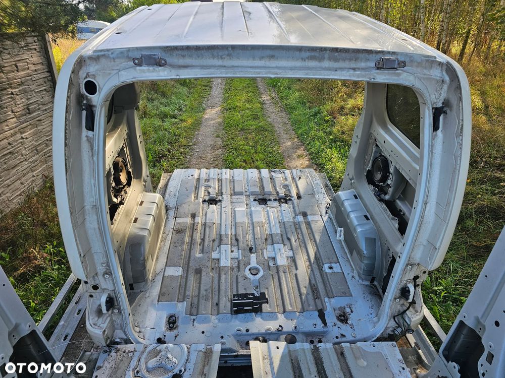 DUPA TYŁ NISSAN NV200 BŁOTNIK LEWY PRAWY TYŁ PAS WANNA PODŁOGA - 2
