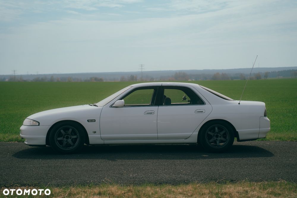 Nissan Skyline - 40