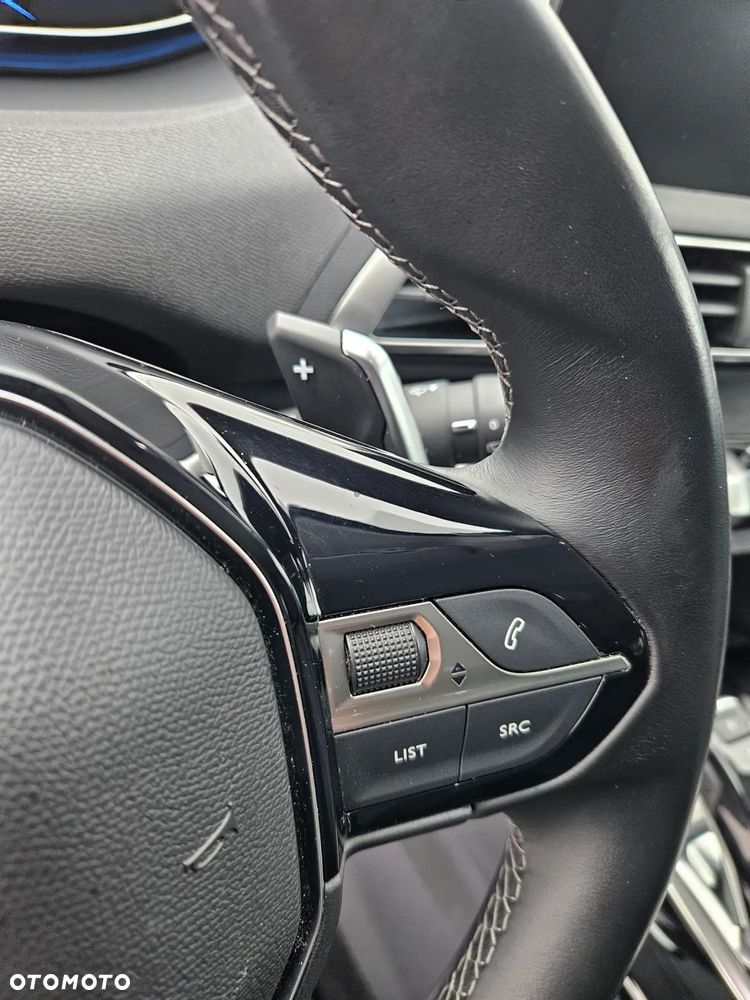 Peugeot 5008 BlueHDi 130 EAT8 Allure - 21