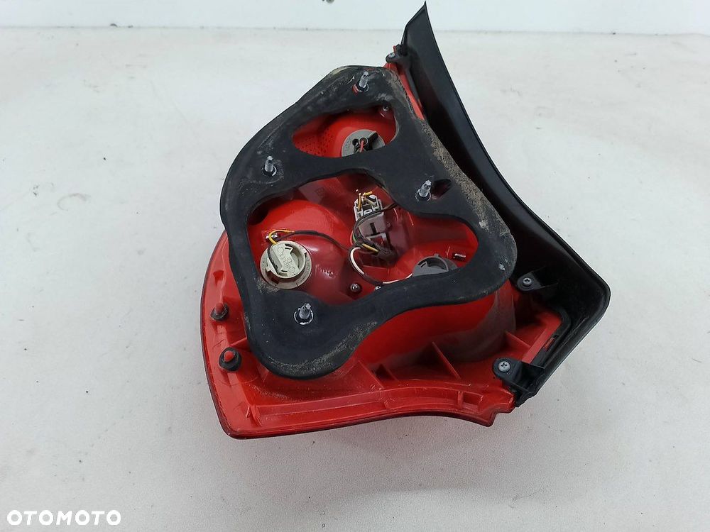 LAMPA TYLNA LEWA KIA CEE'D I 08-223-1928L-R - 7