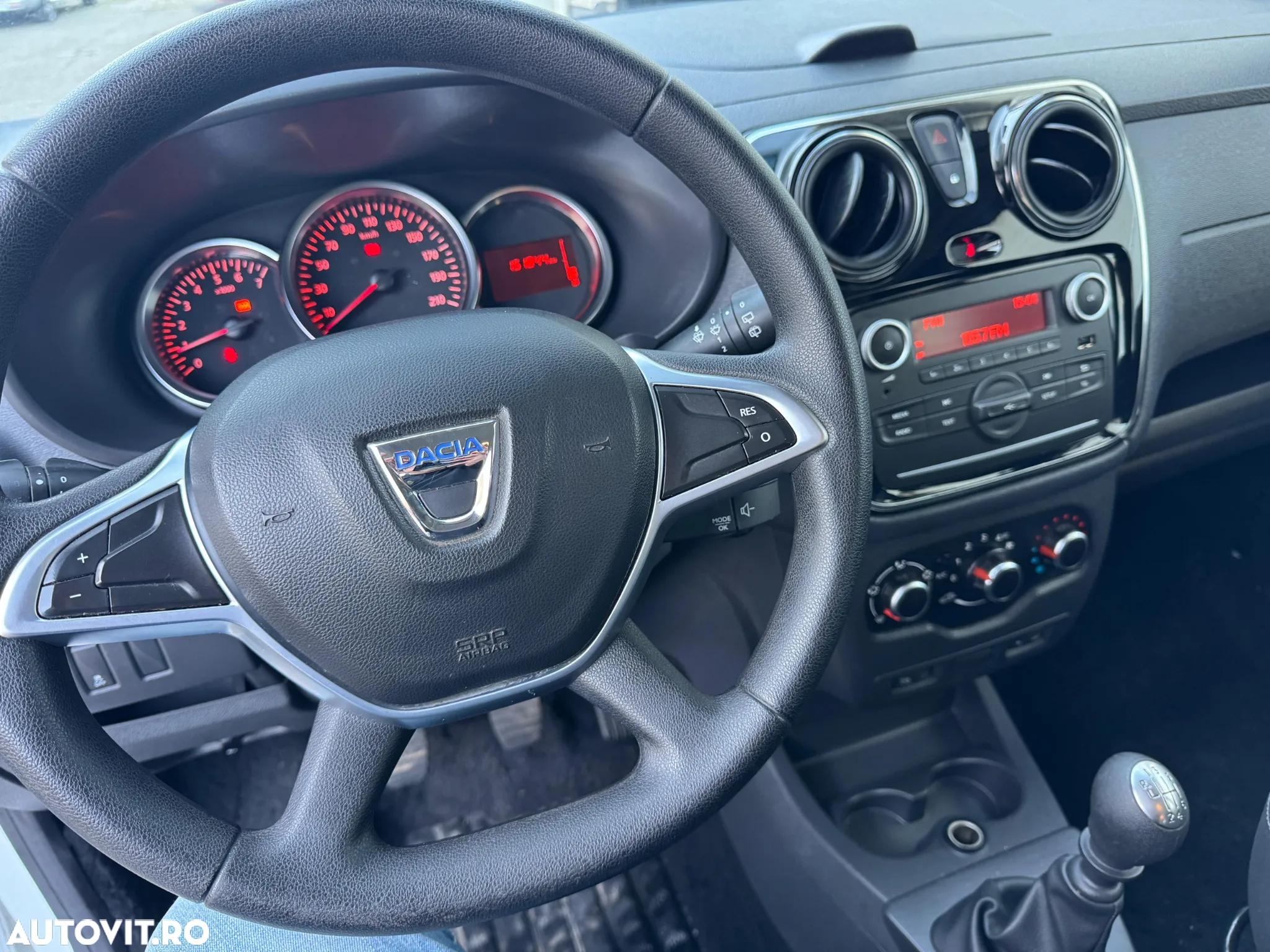 Dacia Lodgy 1.5 Blue dCi Laureate - 5