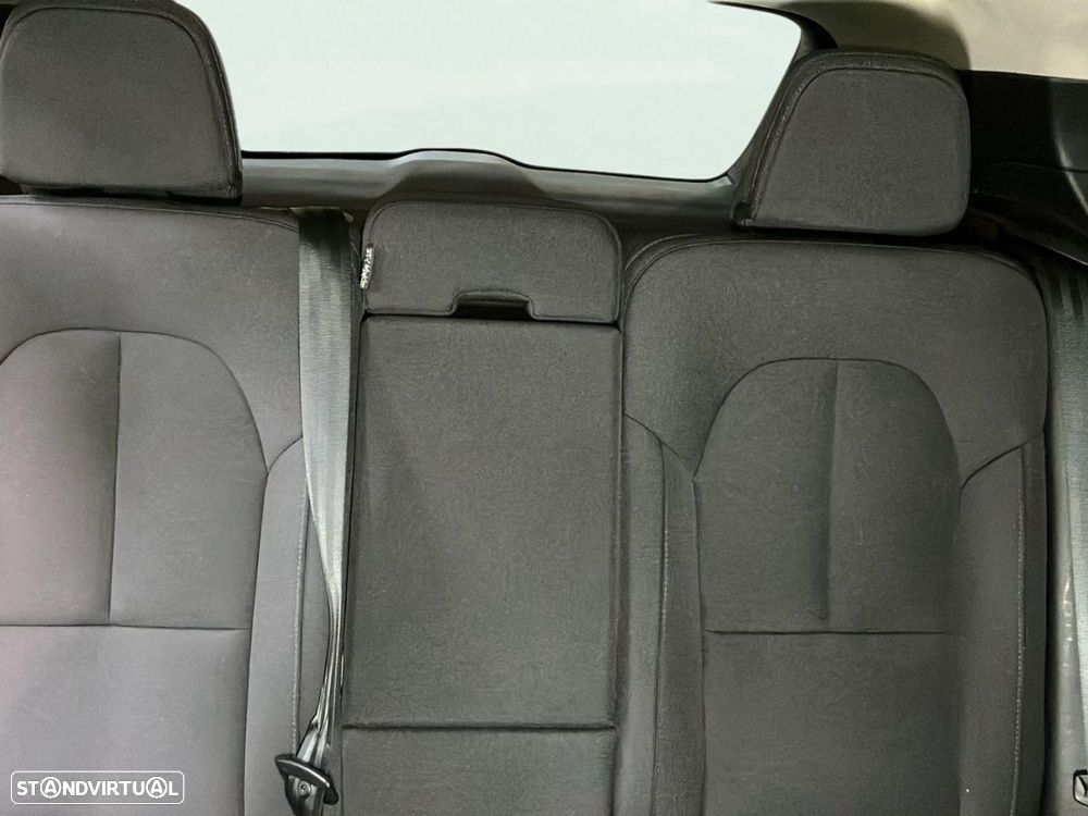 Volvo XC 40 1.5 T5 PHEV Core - 18