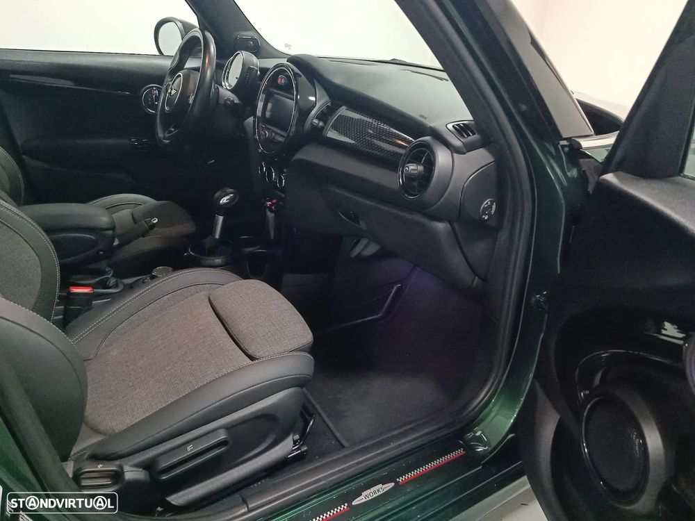MINI 5 Portas Cooper SD Sport Aut. - 26
