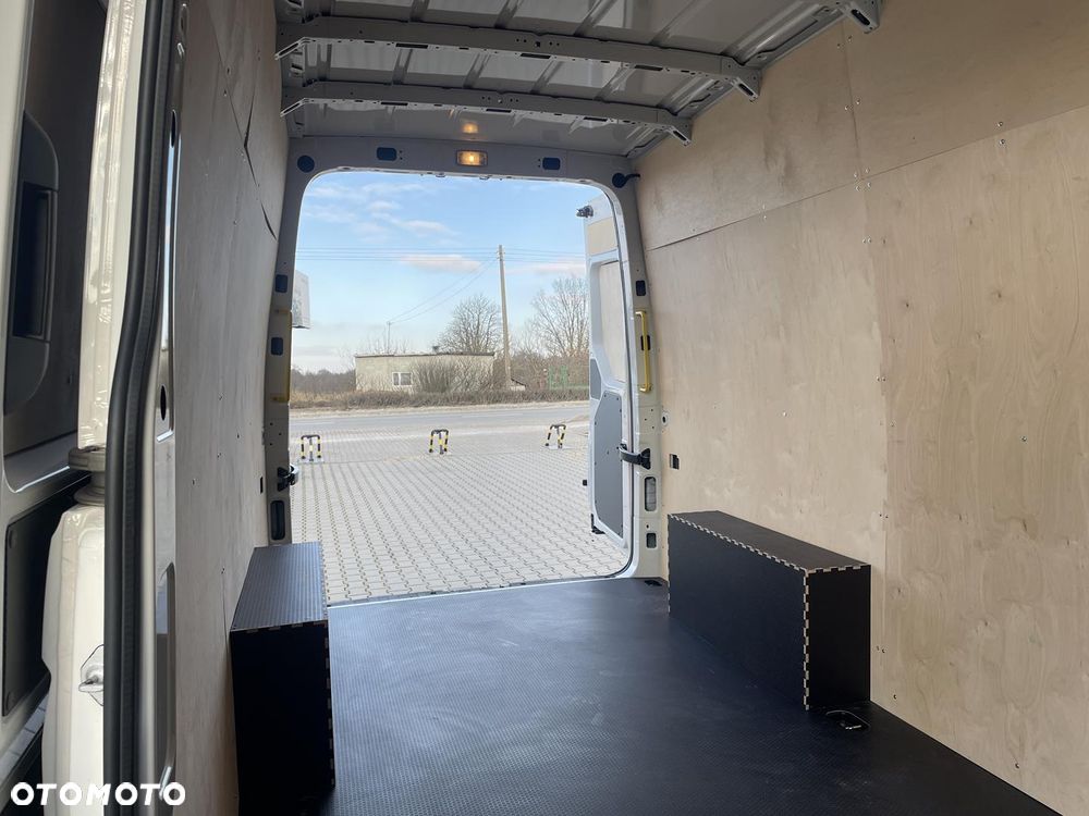 Volkswagen Crafter Standard - 18