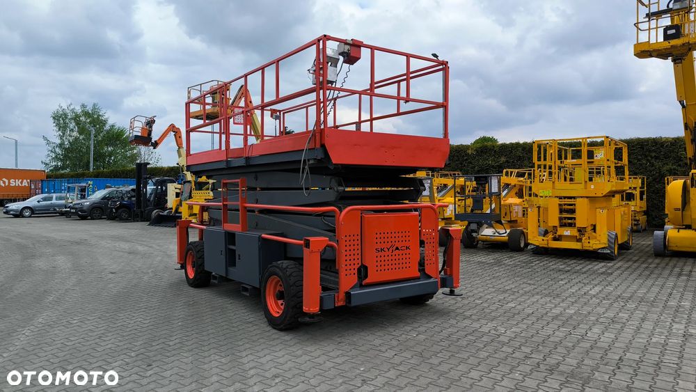 Skyjack SJ 9250 - 3