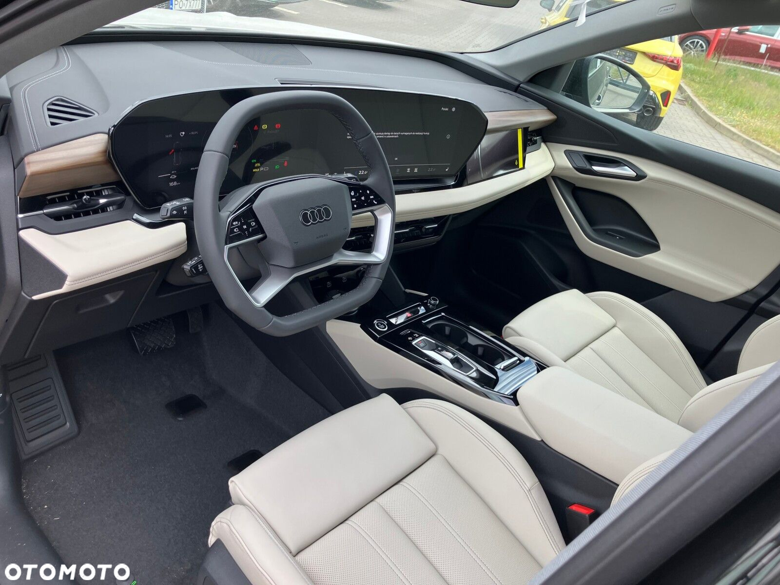 Audi Q6 e-tron - 12