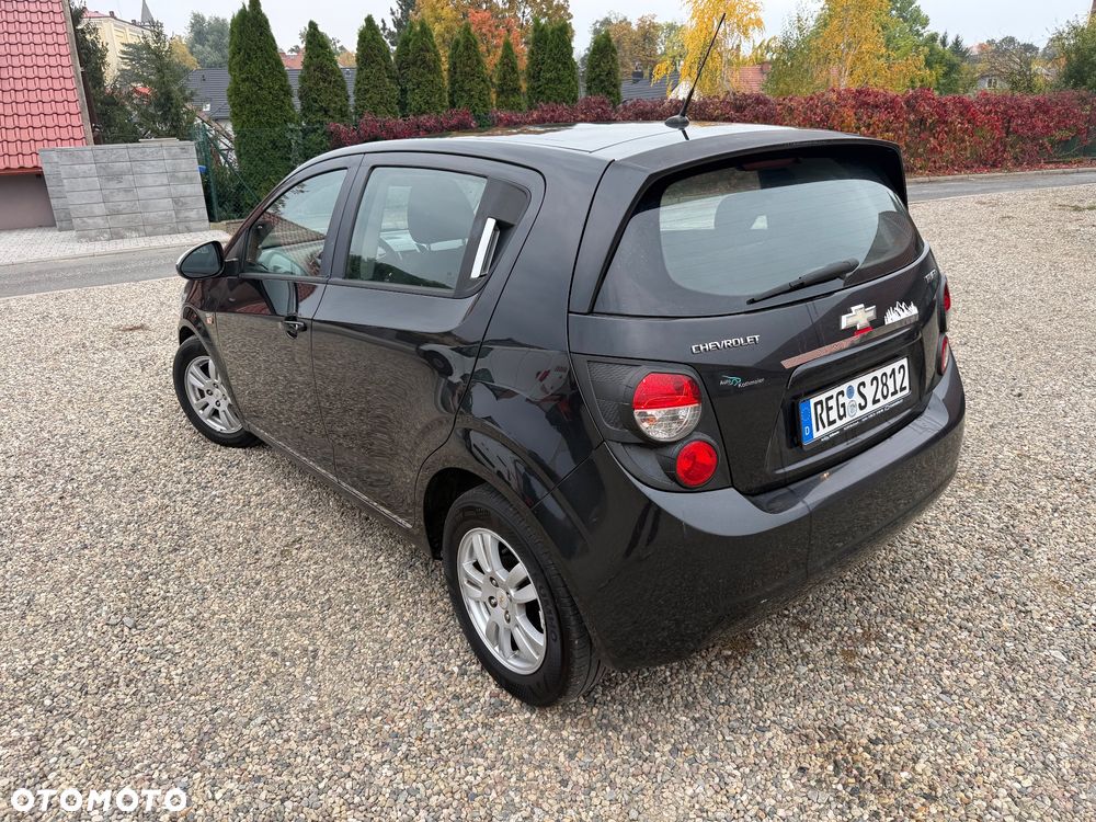 Chevrolet Aveo 2012 photo 4