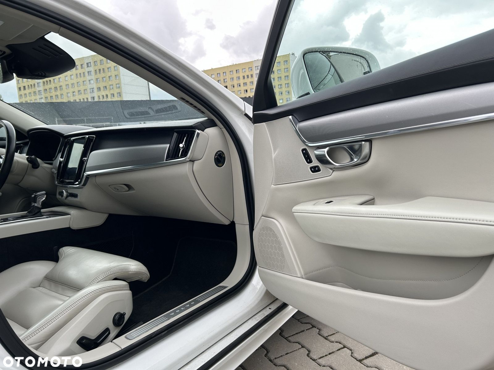 Volvo V90 - 24