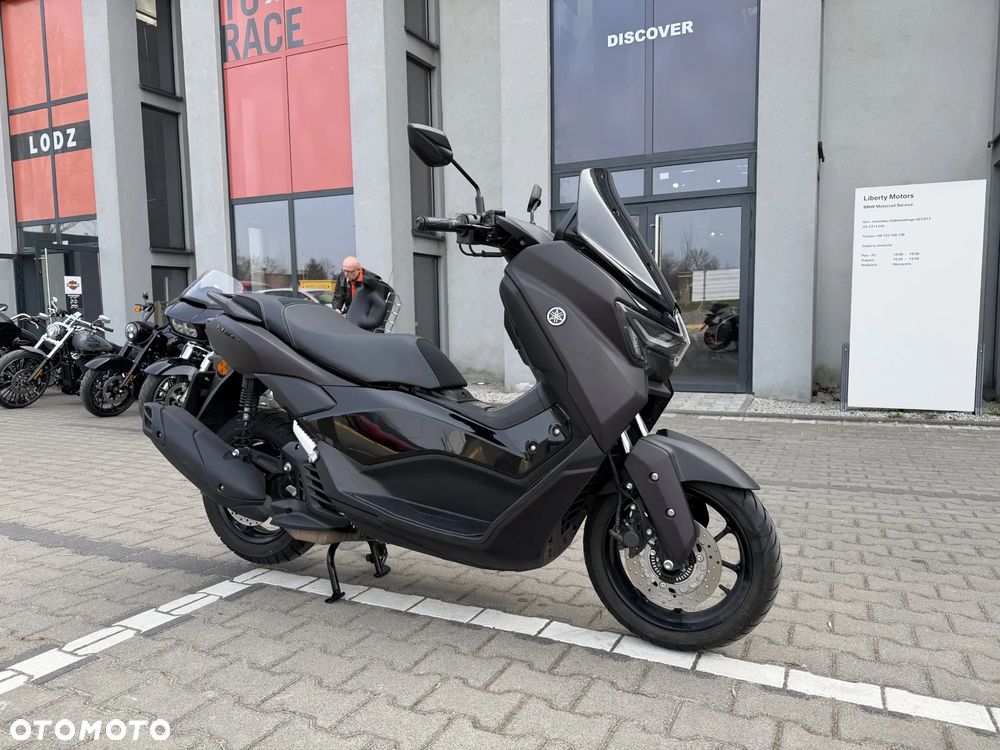 Yamaha NMAX - 10