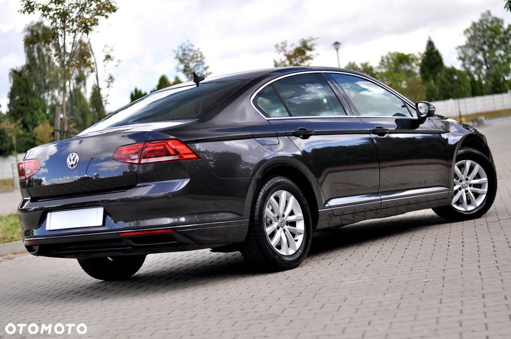 Volkswagen Passat 2.0 TDI EVO Business DSG - 4