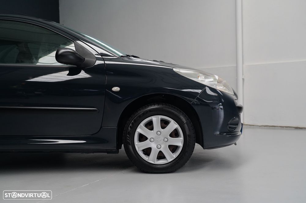 Peugeot 206+ 1.4 - 9