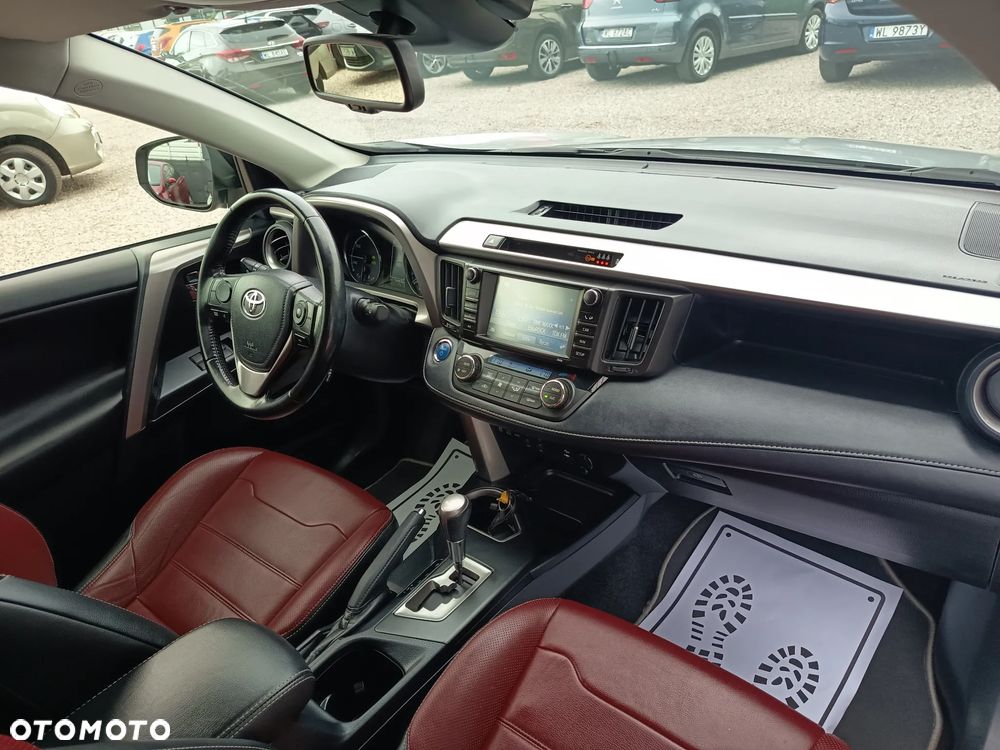 Toyota RAV4 Hybrid Premium 4x2 - 33