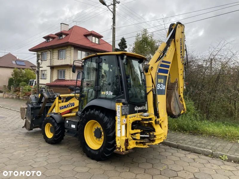 Komatsu WB 93r - 4