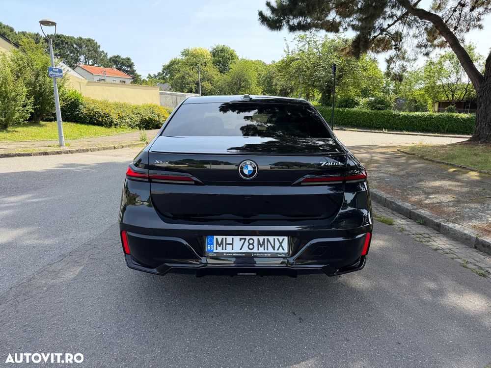 BMW Seria 7 - 24