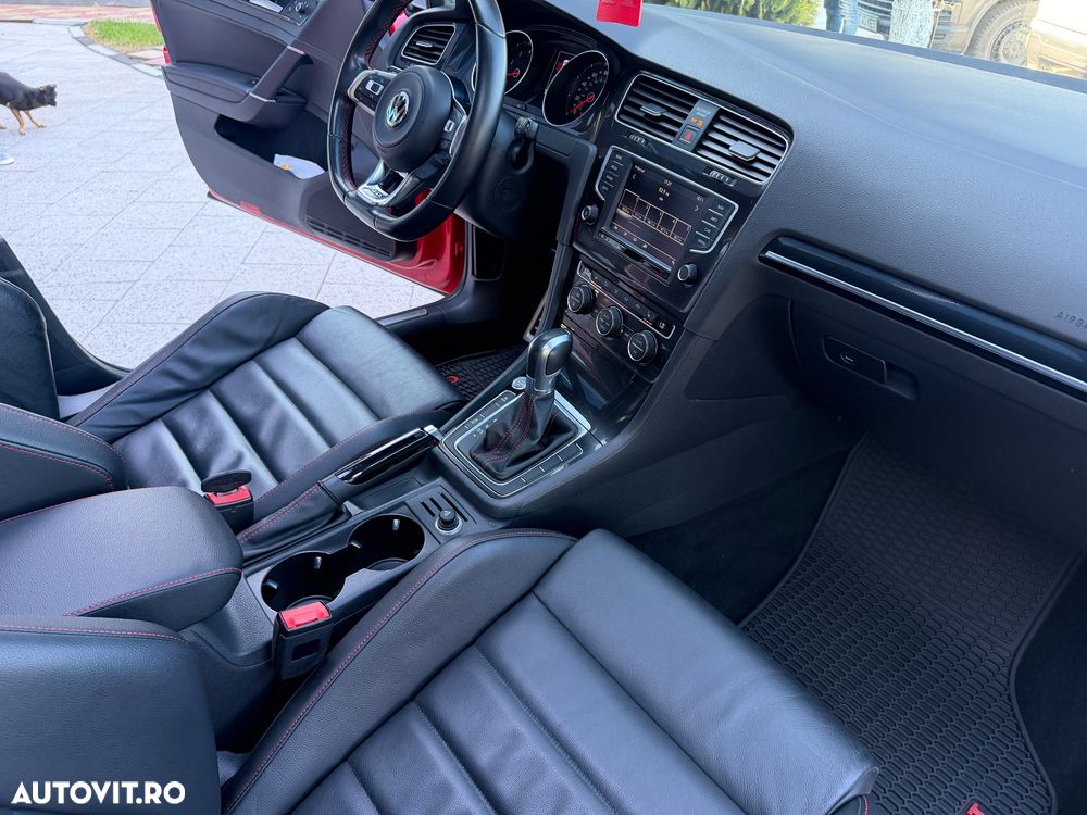 Volkswagen Golf 2.0 GTI DSG - 26