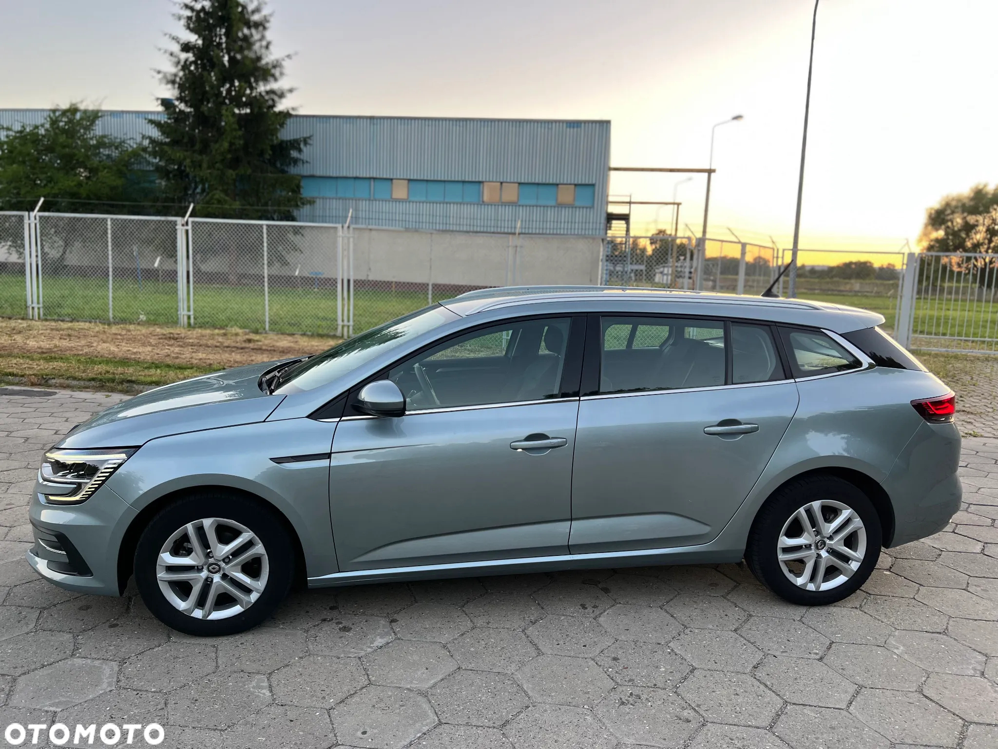 Renault Megane 1.3 TCe FAP Intens EDC - 5