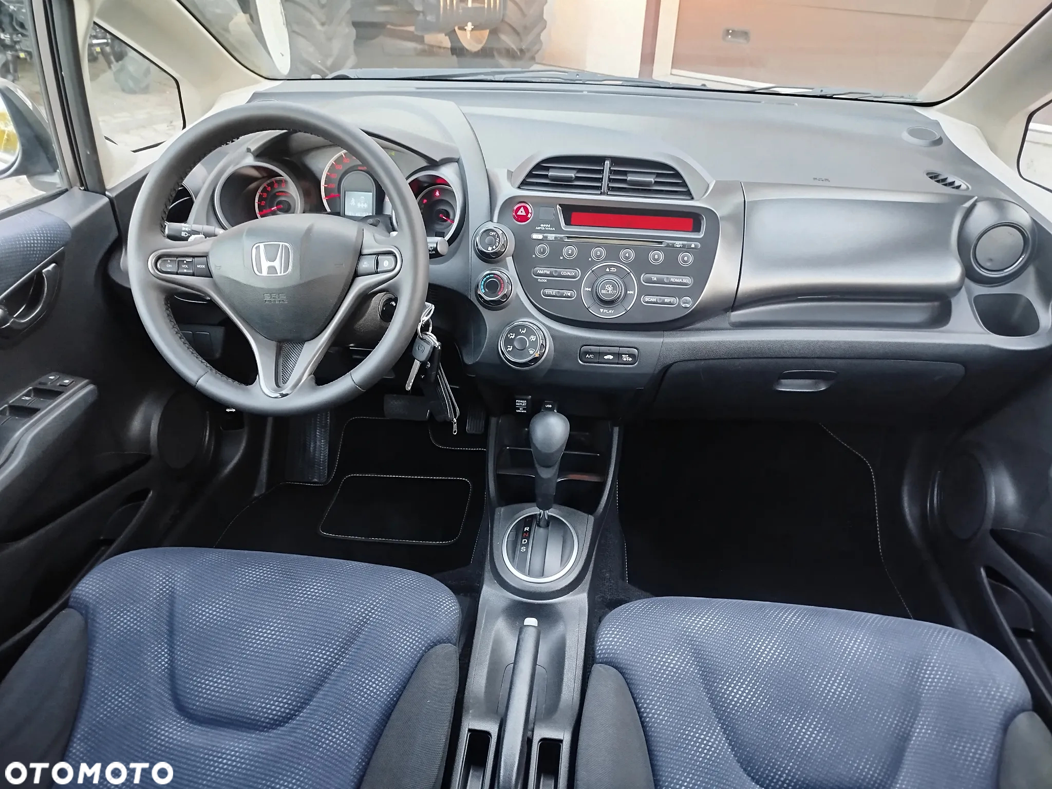 Honda Jazz 1.4 i-VTEC CVT Exclusive - 9