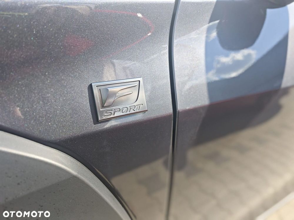 Lexus UX - 22