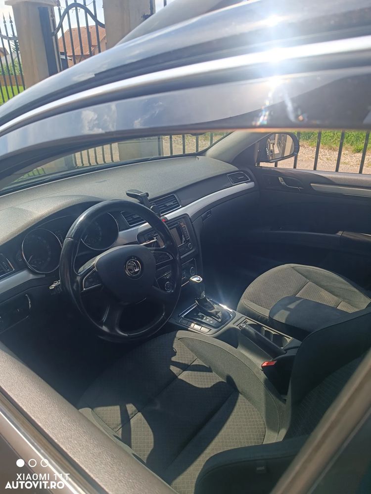 Skoda Superb 2.0 TDI Ambition - 5