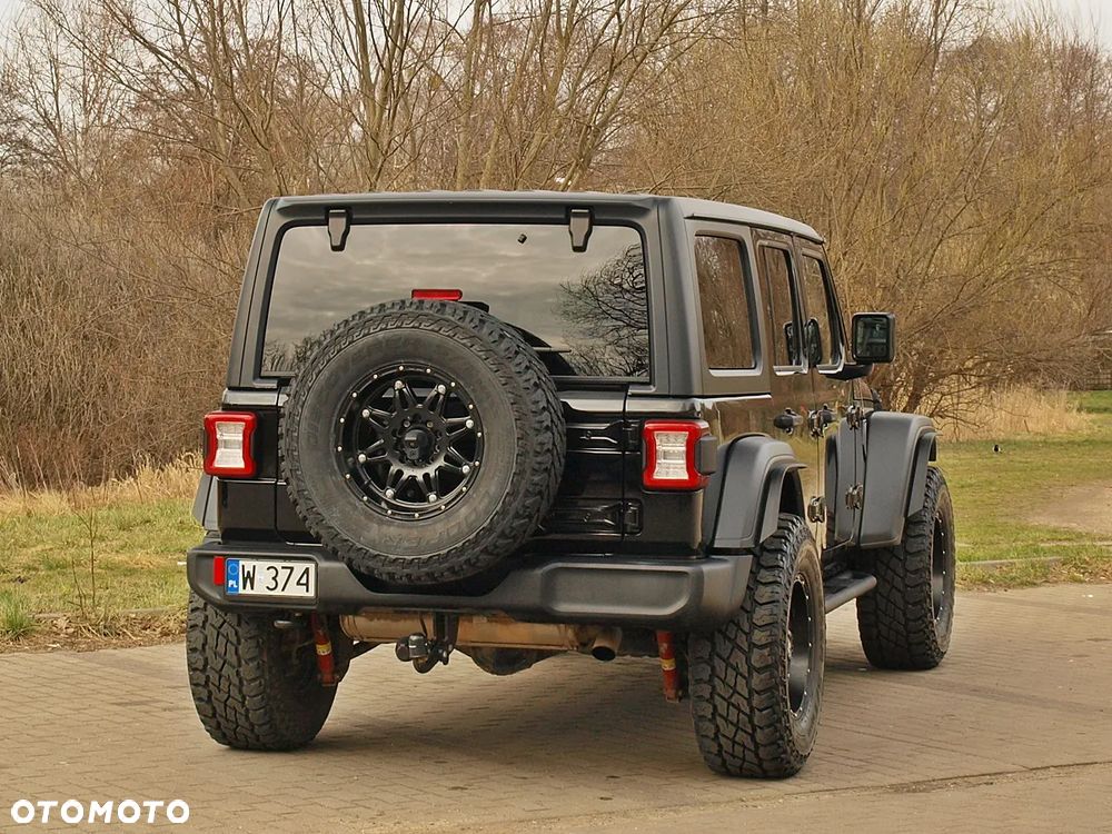 Jeep Wrangler - 8